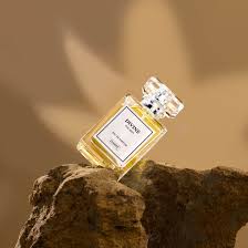 WOMEN'S PERFUME